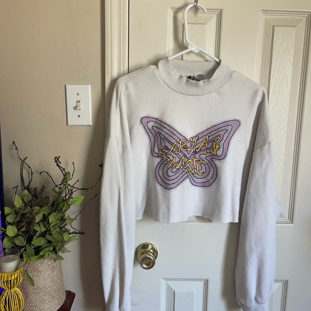 Cider White Sweatshirt with Purple and Gold Butterfly